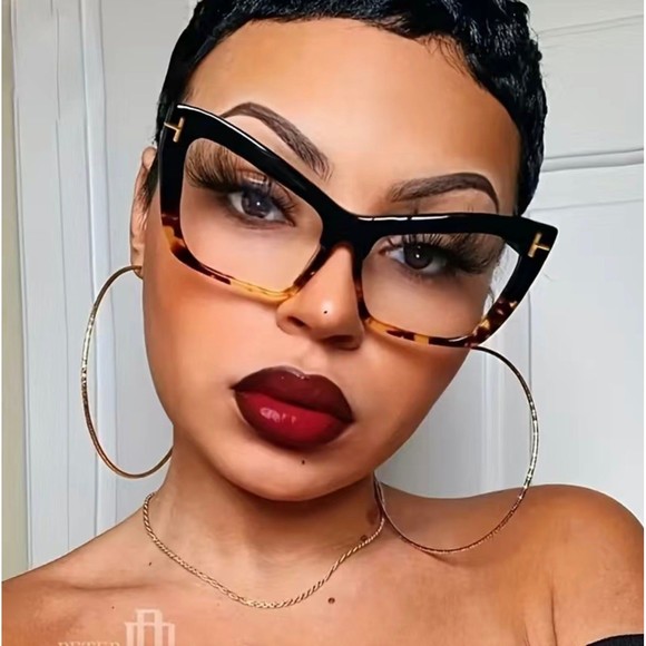 Women Oversized Cat Eye Blue Light Glasses Frames Vintage Style Old-School Fash - Picture 1 of 6